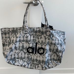 Large alo yoga tote bag